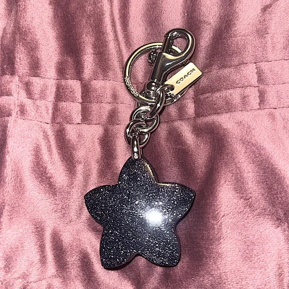 COACH Glitter Resin Wildflower Bag Charm / Keychain - NWOT F35132 Retired. - Picture 7 of 10